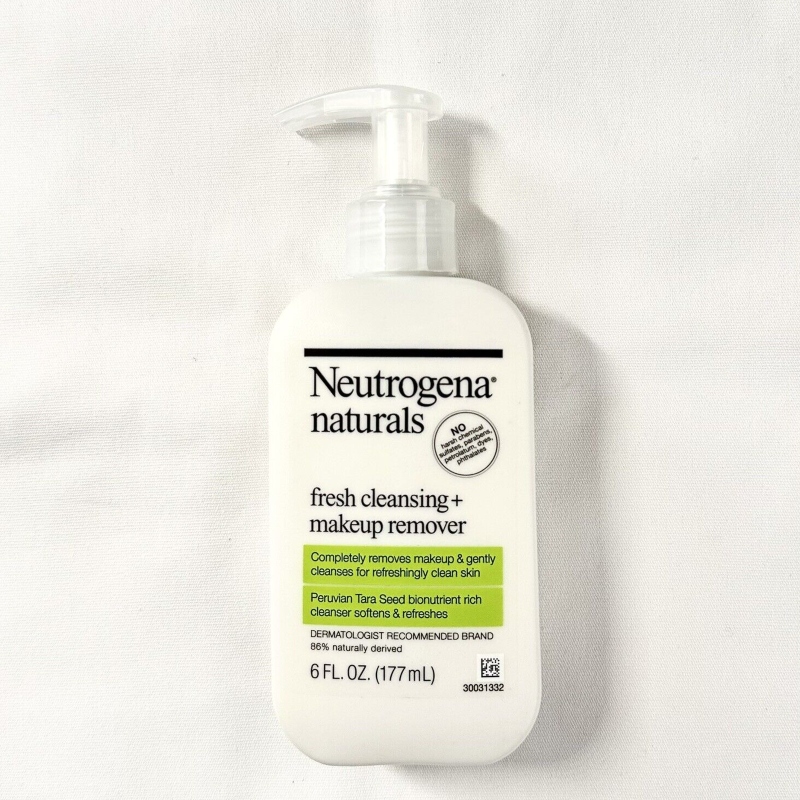 Neutrogena Naturals Fresh Cleansing + Makeup Remover cấp ẩm cho da sau khi dùng.